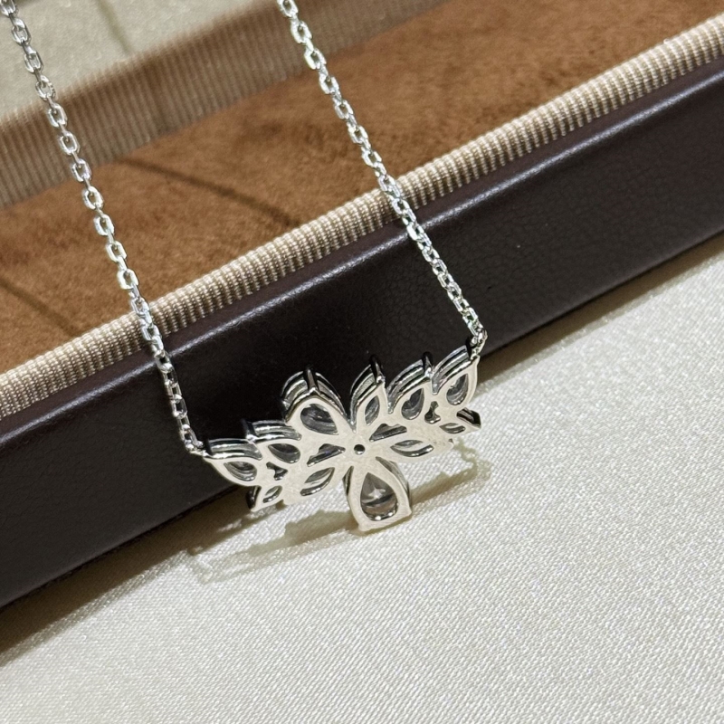 HARRY WINSTON